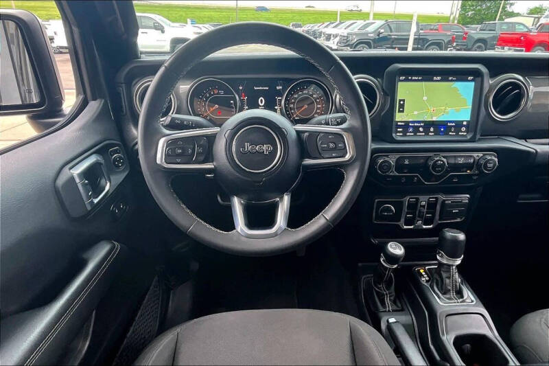 2023 Jeep Gladiator Overland