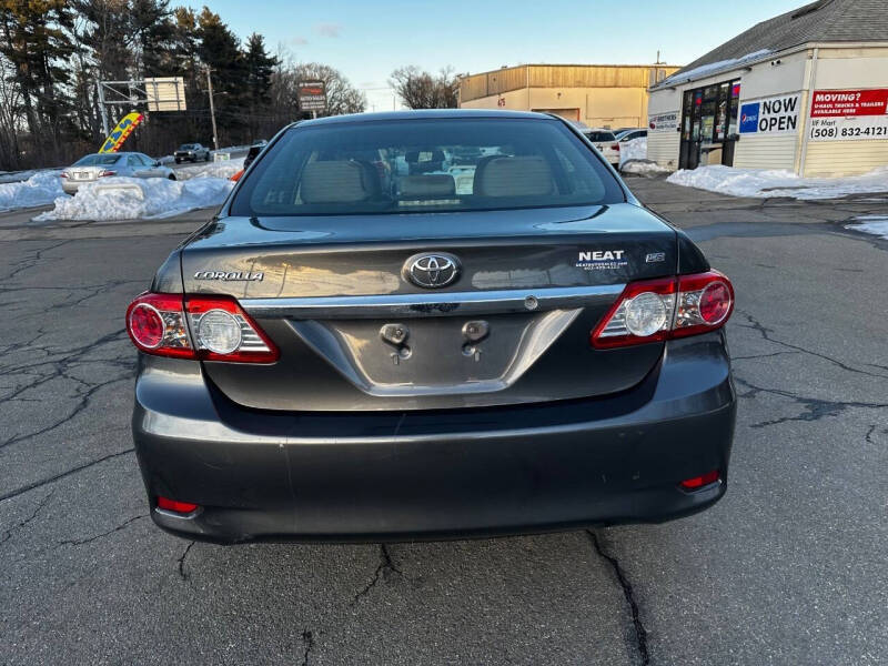 2013 Toyota Corolla LE