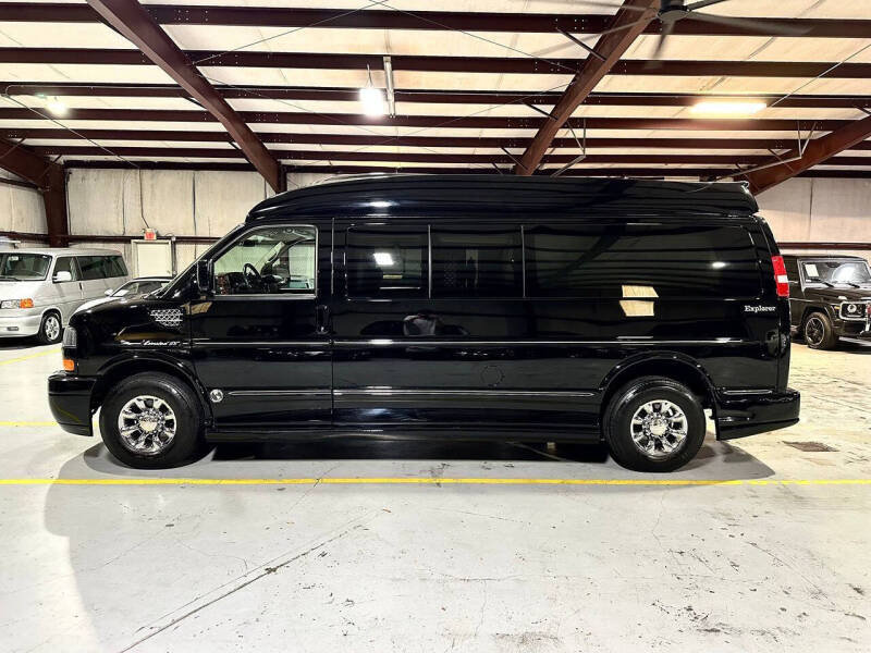 2013 GMC Savana