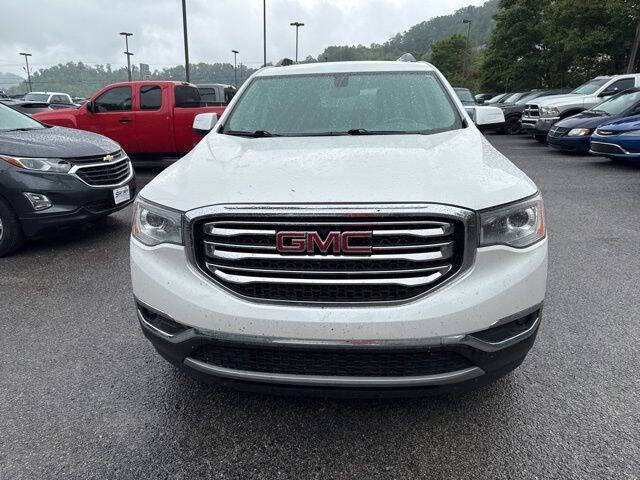 2017 GMC Acadia SLE-2