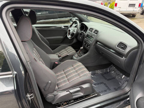 2012 Volkswagen GTI Base PZEV