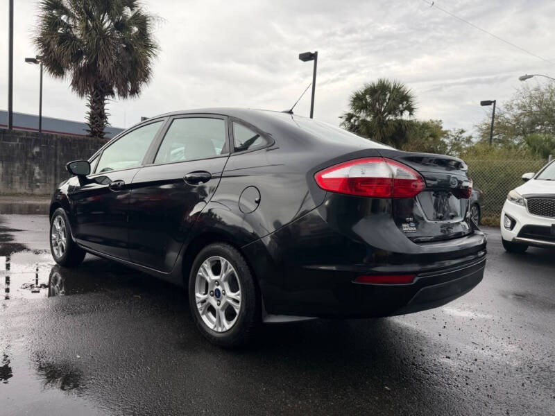 2014 Ford Fiesta SE