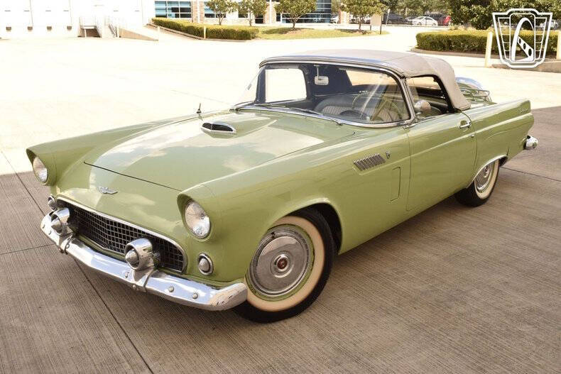 1956 Ford Thunderbird
