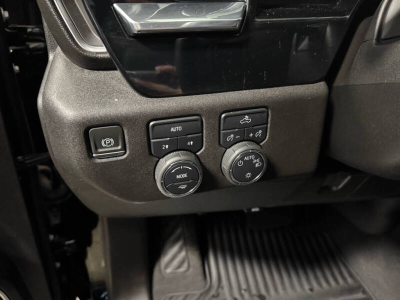 2024 Chevrolet Silverado 1500 LT - Photo 18