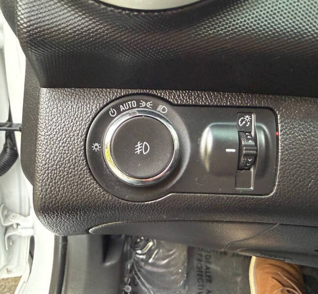 2015 Chevrolet Sonic RS Auto