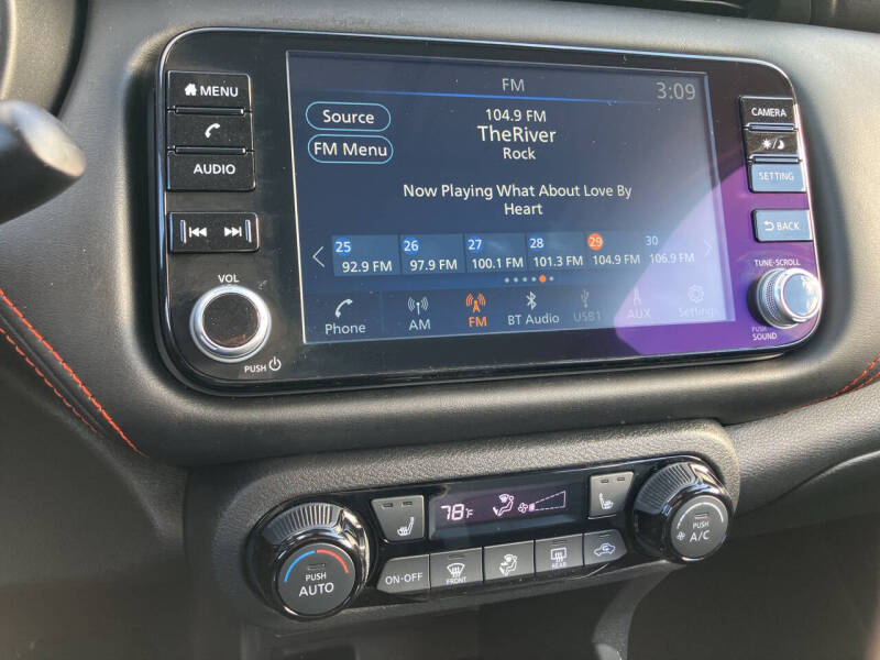 2024 Nissan Kicks SR