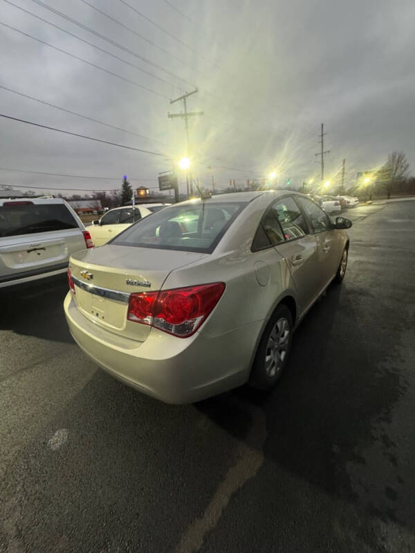 2013 Chevrolet Cruze LS Auto