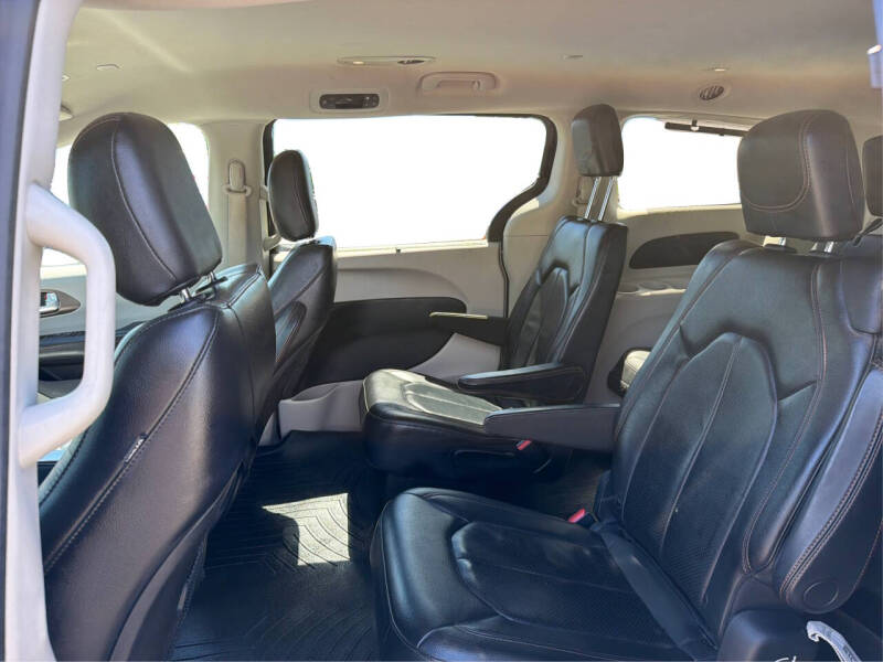 2019 Chrysler Pacifica Touring L