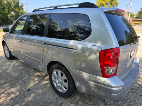 2007 Hyundai Entourage GLS
