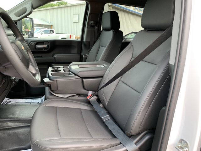 2025 Chevrolet Silverado 3500HD CC Work Truck