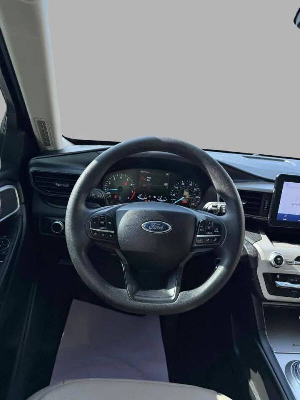 2021 Ford Explorer