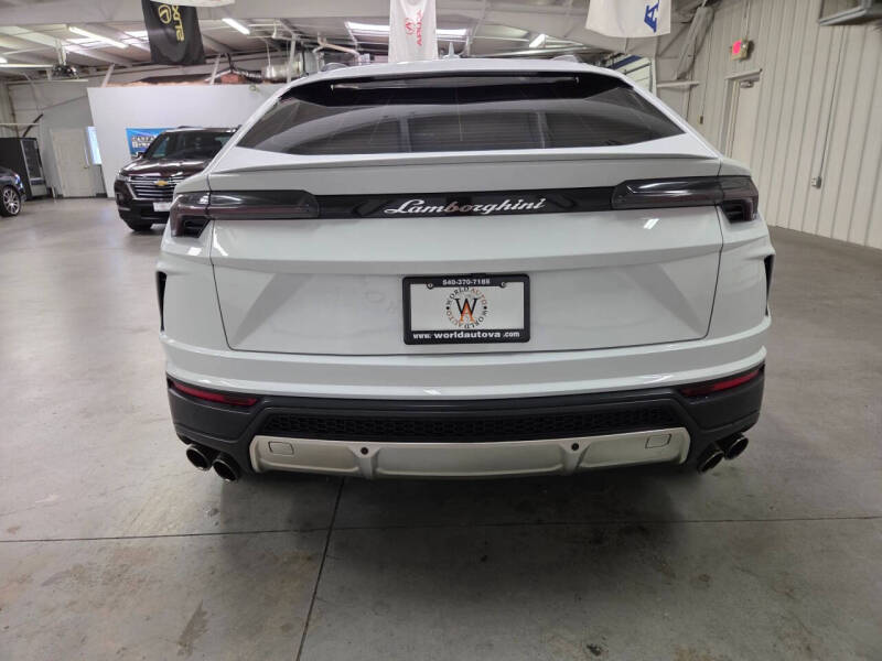 2020 Lamborghini Urus