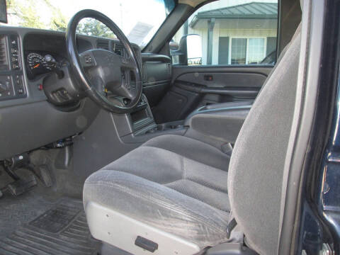 2005 Chevrolet Silverado 2500HD LS