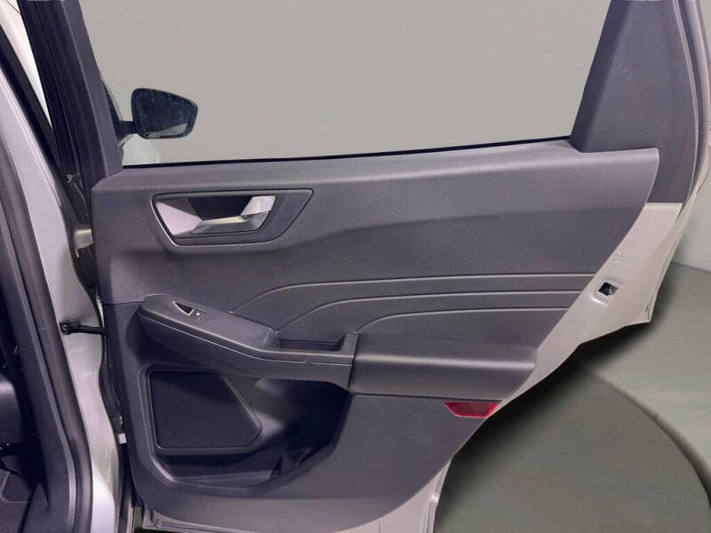 2021 Ford Escape Hybrid SE