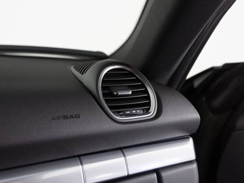 2025 Porsche 718 Cayman