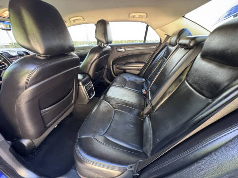 2019 Chrysler 300 Touring L