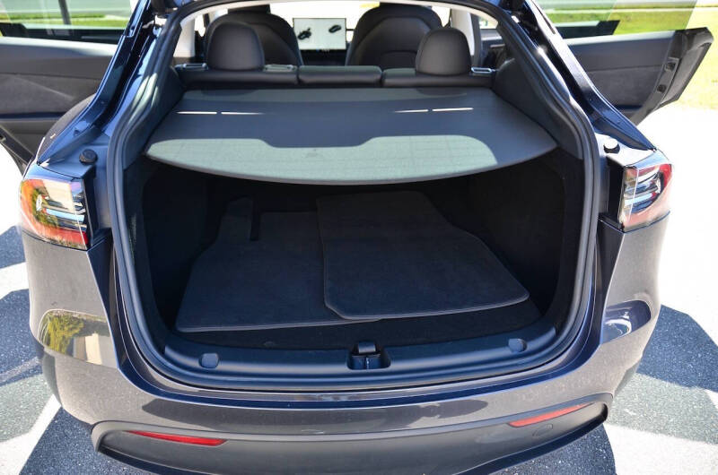 2024 Tesla Model Y Long Range