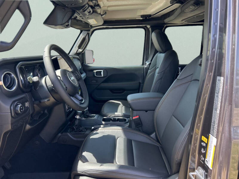 2026 Jeep Gladiator Sahara
