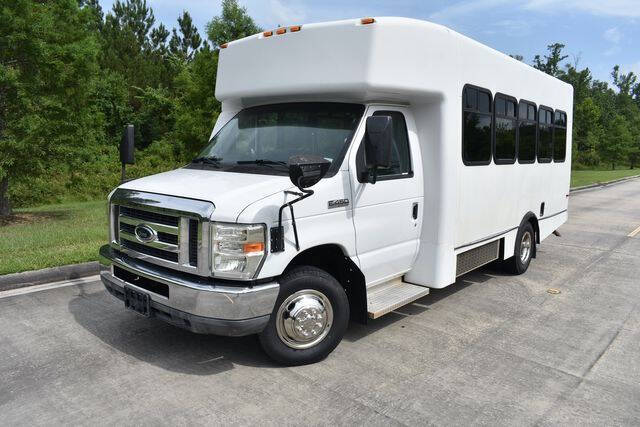 2010 Ford E-Series E-450 SD