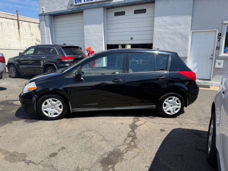 2011 Nissan Versa 1.8 S