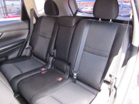 2017 Nissan Rogue SV