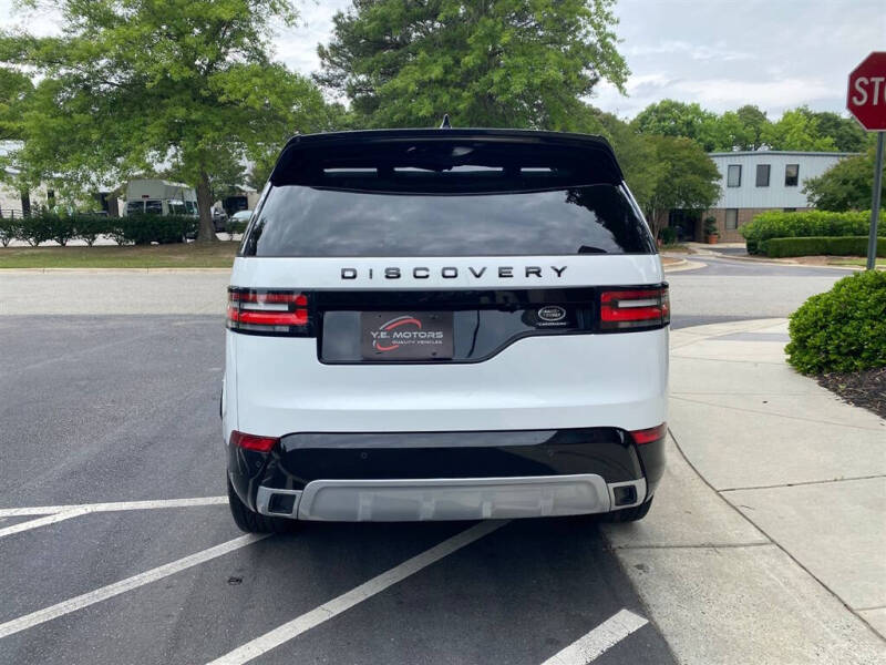 2020 Land Rover Discovery Landmark Edition