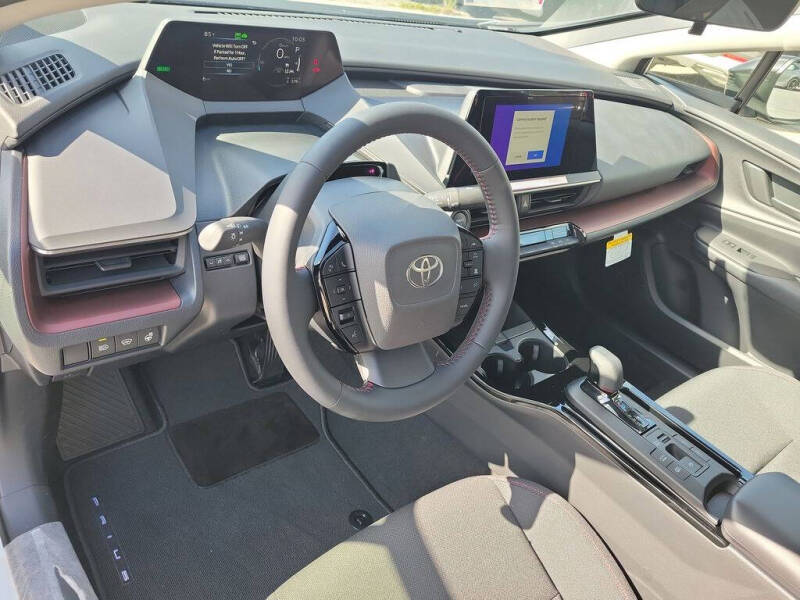 2026 Toyota Prius Plug-in Hybrid SE