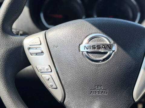 2015 Nissan Versa 1.6 S
