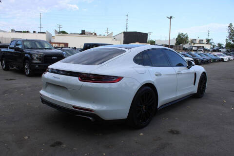 2018 Porsche Panamera