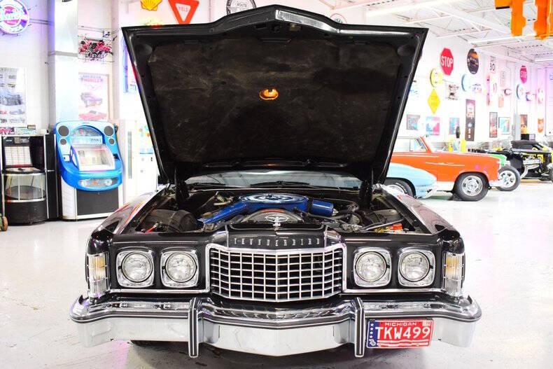 1976 Ford Thunderbird