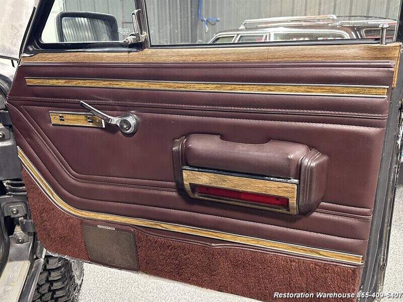 1987 Jeep Grand Wagoneer