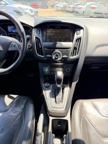 2017 Ford Focus Titanium