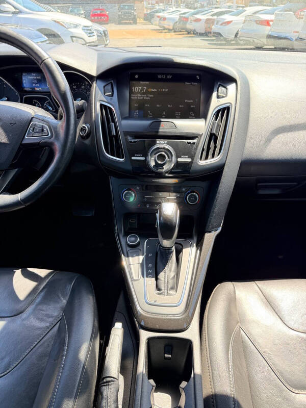 2017 Ford Focus Titanium