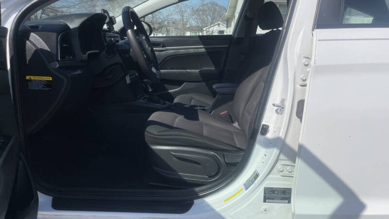 2018 Hyundai Elantra SE