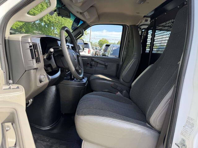 2024 Chevrolet Express 2500