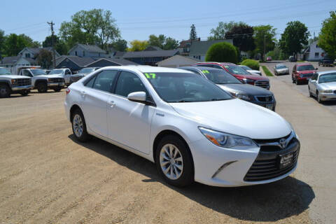 2017 Toyota Camry Hybrid for sale at Paul Busch Auto Center Inc in Wabasha MN