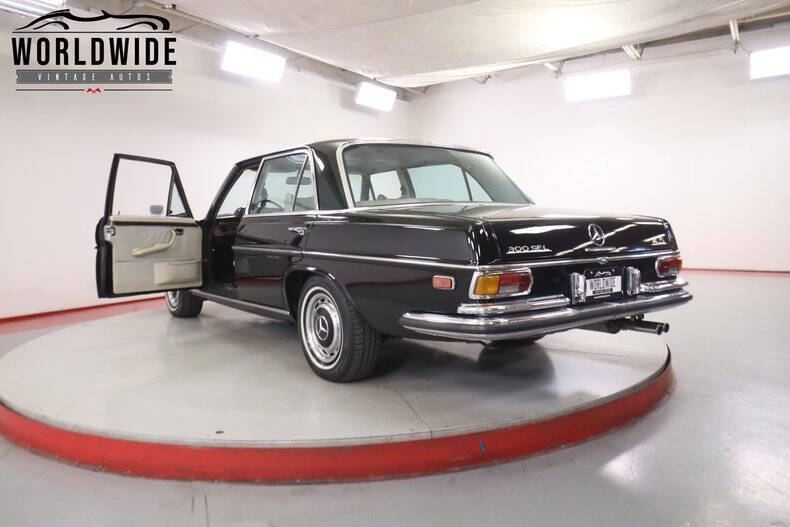 1972 Mercedes-Benz 300-Class