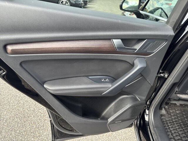 2023 Audi Q5 quattro Premium Plus 40 TFSI