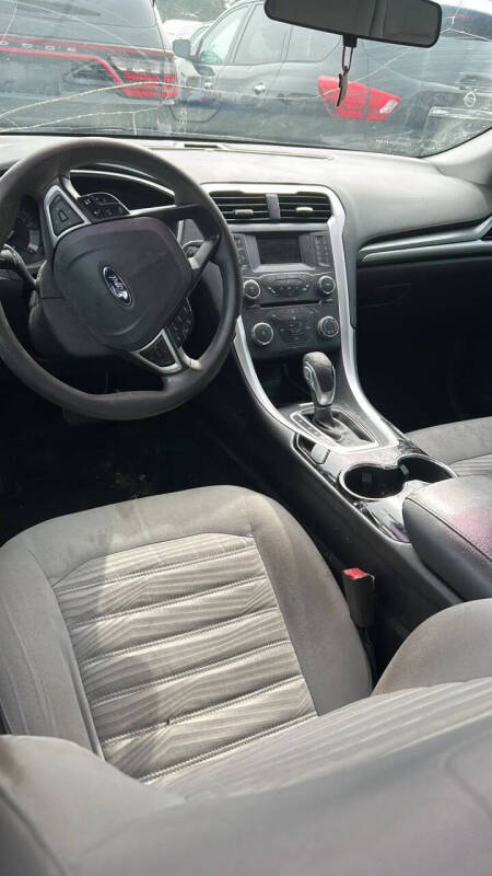 2016 Ford Fusion S
