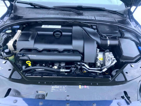 2013 Volvo XC70 T6 Platinum