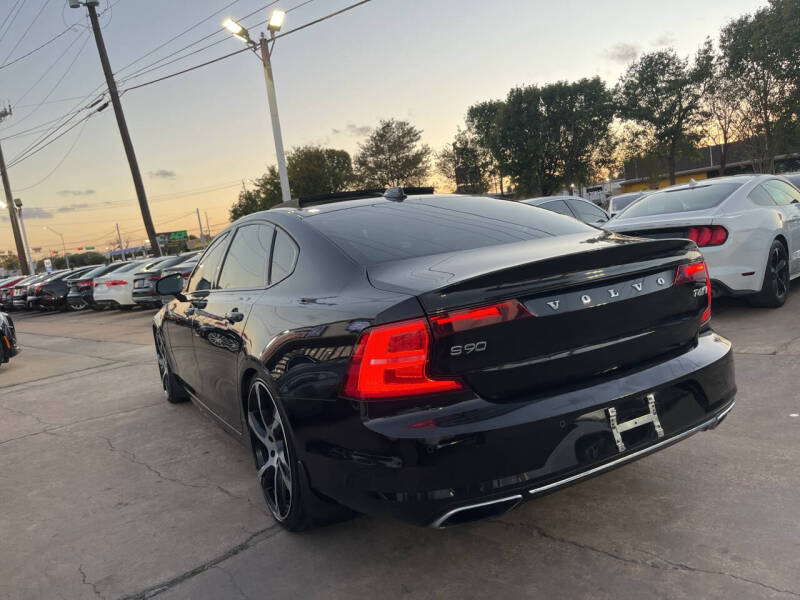 2020 Volvo S90 T6 R-Design