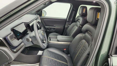 2023 Rivian R1S Adventure