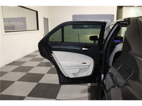 2019 Chrysler 300 Touring