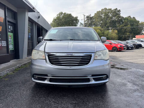 2013 Chrysler Town and Country Touring