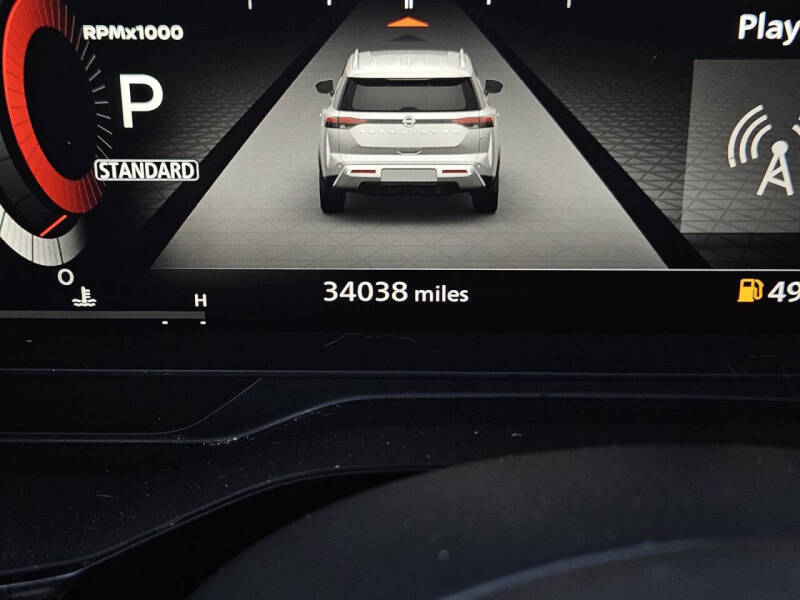 2024 Nissan Pathfinder Platinum