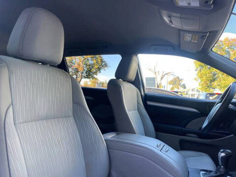 2015 Toyota Highlander