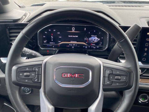 2024 GMC Sierra 1500 Elevation Standard