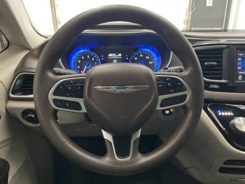 2020 Chrysler Voyager LXi