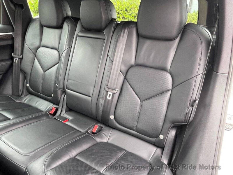 2011 Porsche Cayenne Tiptronic