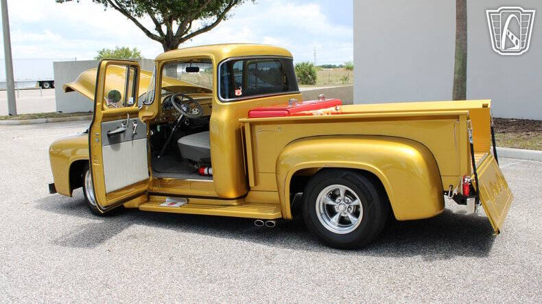 1956 Ford F-100